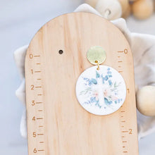 Load image into Gallery viewer, Greenery Cross Earring

